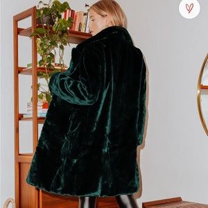 Lulus dark green faux fur coat